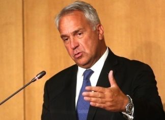 Ανοικτό το ενδεχόμενο για περαιτέρω μειώσεις των τραπεζικών χρεώσεων – Οι αναφορές Βορίδη στο ΔΣ του ΕΕΑ