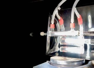 Επανάσταση: ηλιακή συσκευή μετατρέπει απευθείας CO2 από τον αέρα σε καύσιμο!