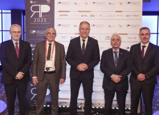 Οι φαρμακευτικές επιχειρήσεις στην οδό της Φήμης (εικόνες)