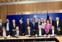 Υπεγράφησαν οι συμβάσεις για τα σιδηροδρομικά έργα αποκατάστασης των ζημιών από τις θεομηνίες «Daniel» και «Elias»