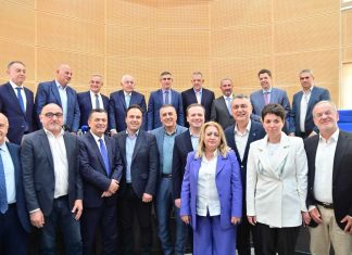 Υπεγράφησαν οι συμβάσεις για τα οδικά έργα αποκατάστασης των ζημιών από τις θεομηνίες «Daniel» και «Elias»