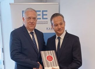 Τάκης Θεοδωρικάκος: Στηρίζουμε την επιχειρηματικότητα μειώνοντας τους φόρους και τις εισφορές