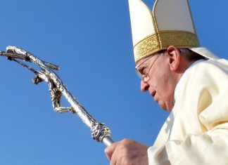 Απεβίωσε ο πάπας Φραγκίσκος