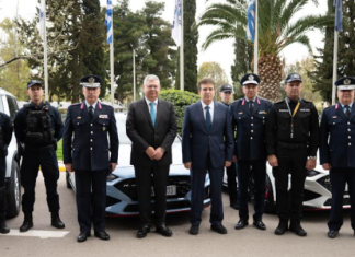 Η Helleniq Energy προχώρησε στη δωρεά 7 οχημάτων στην ΕΛΑΣ