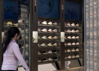 Στο 125% οι κινεζικοί δασμοί επί των αμερικανικών προϊόντων – Σε ισχύ από αύριο