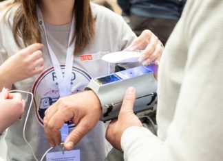 Ρομποτικές λύσεις τεχνητής νοημοσύνης από μαθητές στον STEM 2025, με στρατηγικό συνεργάτη την COSMOTE