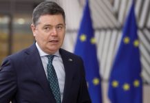 Ο Πασκάλ Ντόναχιου επανεξελέγη πρόεδρος του Eurogroup