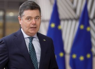 Ο Πασκάλ Ντόναχιου επανεξελέγη πρόεδρος του Eurogroup