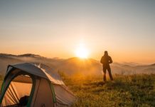 Skroutz: Το camping δημοφιλής επιλογή για τους Έλληνες καταναλωτές