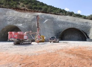 Μπράλος – Άμφισσα: Παίρνει μορφή ο «κρυμμένος» νέος δρόμος των δύο σηράγγων και των έξι γεφυρών