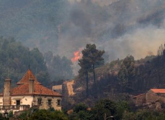 Η Πορτογαλία εξακολουθεί να αγωνίζεται κατά των σφοδρών πυρκαγιών