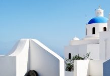 Τουρισμός – Δεκαπενταύγουστος: Η μεγαλύτερη μετακίνηση πιστών του ελληνικού καλοκαιριού