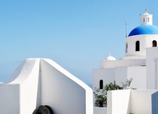 Τουρισμός – Δεκαπενταύγουστος: Η μεγαλύτερη μετακίνηση πιστών του ελληνικού καλοκαιριού