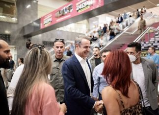 Τον σταθμό του Μετρό στο Σύνταγμα επισκέφθηκε ο πρωθυπουργός εν όψει της 24ωρης λειτουργίας κάθε Σάββατο