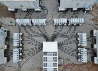 Όμιλος ΔΕΗ: Έναρξη κατασκευής νέου σταθμού μπαταριών (BESS) στο Αμύνταιο