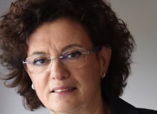 Πρόεδρος του ΣΒΕ για δεύτερη θητεία η επιχειρηματίας Λουκία Σαράντη