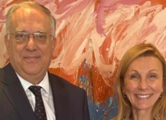 Συνάντηση του υπουργού Ανάπτυξης με την πρόεδρο της Ένωσης Ελλήνων Εφοπλιστών