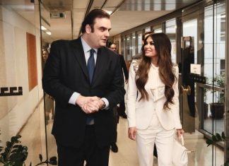 Συνάντηση Πιερρακάκη-Γκιλφόιλ στο ΥΠΕΘΟΟ για επενδύσεις και οικονομική συνεργασία