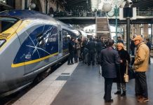 Στη χειρότερη στιγμή… Η σήραγγα της Μάγχης κλειστή, τα δρομολόγια της Eurostar σε αναστολή και επιβάτες σε απόγνωση….