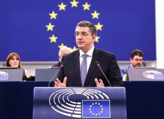 Α. Τζιτζικώστας: «Σανίδα σωτηρίας για την ευρωπαϊκή αυτοκινητοβιομηχανία η νέα δέσμη μέτρων που υιοθετήσαμε – Κινητήρες εσωτερικής καύσης και υβριδικά οχήματα και μετά το 2035»