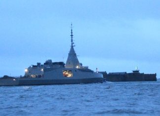 Ξεκίνησαν οι πρώτες θαλάσσιες δοκιμές της φρεγάτας FDI HN «Νέαρχος» του Πολεμικού Ναυτικού