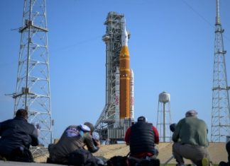 Ξεκίνησε η αντίστροφη μέτρηση για τη διαστημική αποστολή Artemis II γύρω από τη Σελήνη