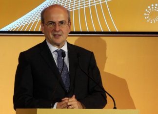 Κ. Χατζηδάκης: Για πρώτη φορά η Ελλάδα δεν έχει καθόλου ανασφάλιστα οχήματα – Εξετάζονται οι δυνατότητες περαιτέρω φορολογικών κινήτρων