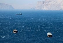 Αντίστροφη μέτρηση για το τελεσίγραφο του Ντ. Τραμπ στο Ιράν να ανοίξει το Στενό του Χορμούζ