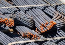 Η ΕΕ διπλασιάζει τους τελωνειακούς δασμούς στον εισαγόμενο χάλυβα