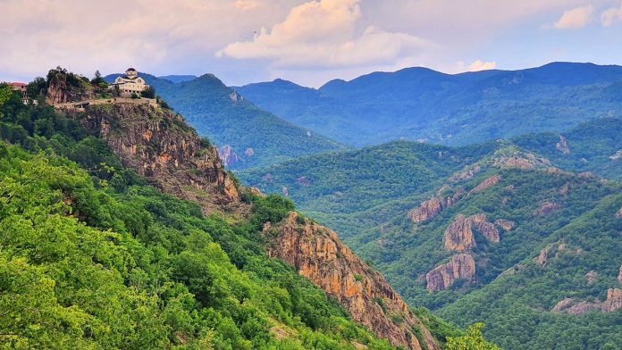 Ιερά Μονή Μεταμορφώσεως Σωτήρος (Πρασινάδα Δράμας)