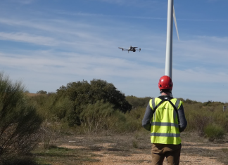 Επιθεωρήσεις σε ανεμογεννήτριες με drones και ΤΝ, με χρηματοδότηση και από τη Loggerhead Ventures