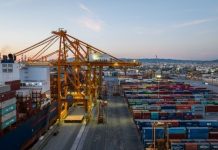 Αναθέρμανση στη διακίνηση containers για το λιμάνι του Πειραιά
