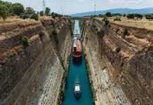 Επαναλειτουργεί από σήμερα για τη θαλάσσια κυκλοφορία η Διώρυγα της Κορίνθου