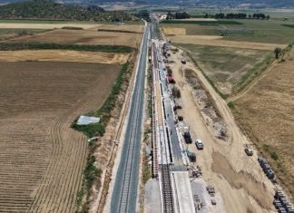 Παραδίδεται σε κυκλοφορία το πρώτο ενισχυμένο τμήμα της γραμμής Αθήνα-Θεσσαλονίκη μετά τις θεομηνίες Daniel και Elias