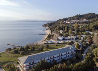 ΕΤΑΔ: Υπεγράφη η μίσθωση του ιστορικού «Ξενία Ουρανούπολης» με την Domes Resorts