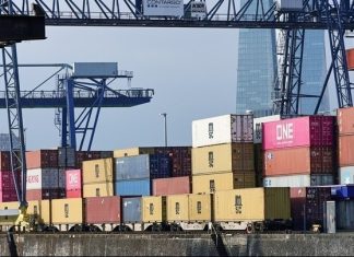 ΗΠΑ: «Σύντομα νέοι δασμοί» σε βάρος 60 οικονομιών σύμφωνα με Αμερικανό αξιωματούχο