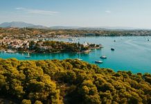 Πόρτο Χέλι: Η ανάδυση ενός παγκόσμιου προορισμού “ήσυχης” πολυτέλειας με επενδύσεις άνω του 1 δισ. ευρώ