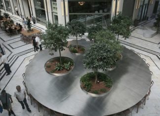 Ανοίγει πιλοτικά στο κοινό η ΣΤΟΑ στη Στοά Αρσακείου – Γεύσεις, αγορές, πολιτισμός και εκπαίδευση στον νέο πολυχώρο της Αθήνας