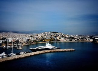 COSCO: Απολογισμός των 10 ετών από την είσοδο στη μετοχική σύνθεση του ΟΛΠ