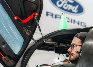 Ο V8 κινητήρας του Ford Hypercar παίρνει για πρώτη φορά μπροστά