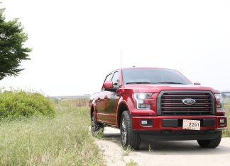 Ο Διευθύνων Σύμβουλος της Ford ενημέρωσε τους υπαλλήλους του ότι οι Κινέζοι κατασκευαστές αυτοκινήτων θα μπορούσαν να εισέλθουν στην αγορά των ΗΠΑ την επόμενη δεκαετία