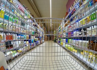 Διευρύνεται η εθνική πρωτοβουλία για τις τιμές στο ράφι των σούπερ μάρκετ