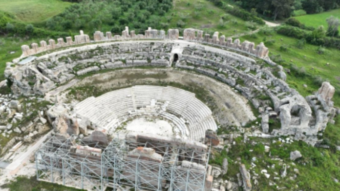 Μεγάλο Θεάτρο της Αρχαίας Νικόπολης