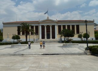 Πώς η αυξανόμενη ζέστη επηρεάζει τους επισκέπτες στη χώρα μας – Η σημασία της σκιάς, σύμφωνα με έρευνα του Παν. Θεσσαλίας