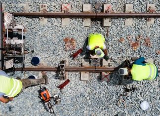 Σιδηρόδρομοι Ελλάδος και ΔΥΠΑ: 40 θέσεις μαθητείας για τη νέα γενιά τεχνικών του σιδηροδρόμου