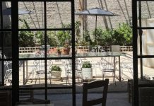 sympan: Ένα παλιό μηχανουργείο στον Πειραιά μεταμορφώθηκε σε χώρο design, τέχνης και φιλοξενίας