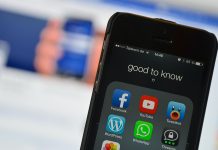 Εύσημα στην Ελλάδα από το Common Sense Media για το ηλικιακό όριο των 15 ετών στη χρήση των social media