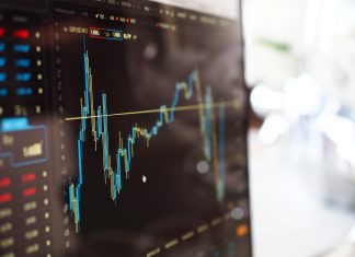 Τέσσερα χρόνια οι «ταύροι» στις αγορές- Υπεραποδίδει το Χρηματιστήριο Αθηνών σε σχέση με τις μεγαλύτερες διεθνείς αγορές
