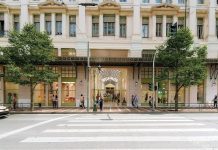 Στοά Αρσακείου: Ανοιχτά και τις Κυριακές τα καταστήματα